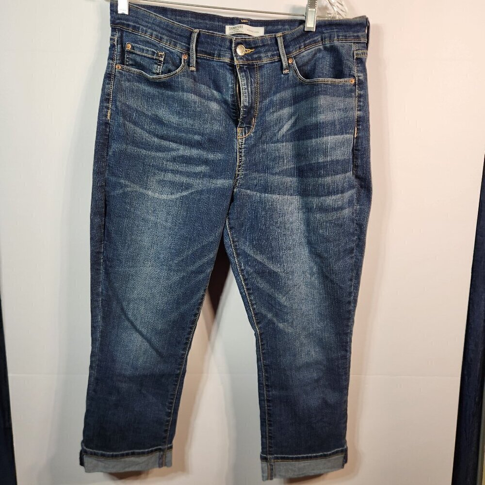 Signature Gold by Levi Strauss Mid Rise Capri. Size 14 waist 32 - Picture 1 of 9